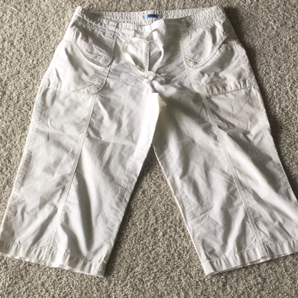 NWOT - IZOD 4Pocket Capris Size 14